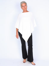 Klassisk strikket poncho